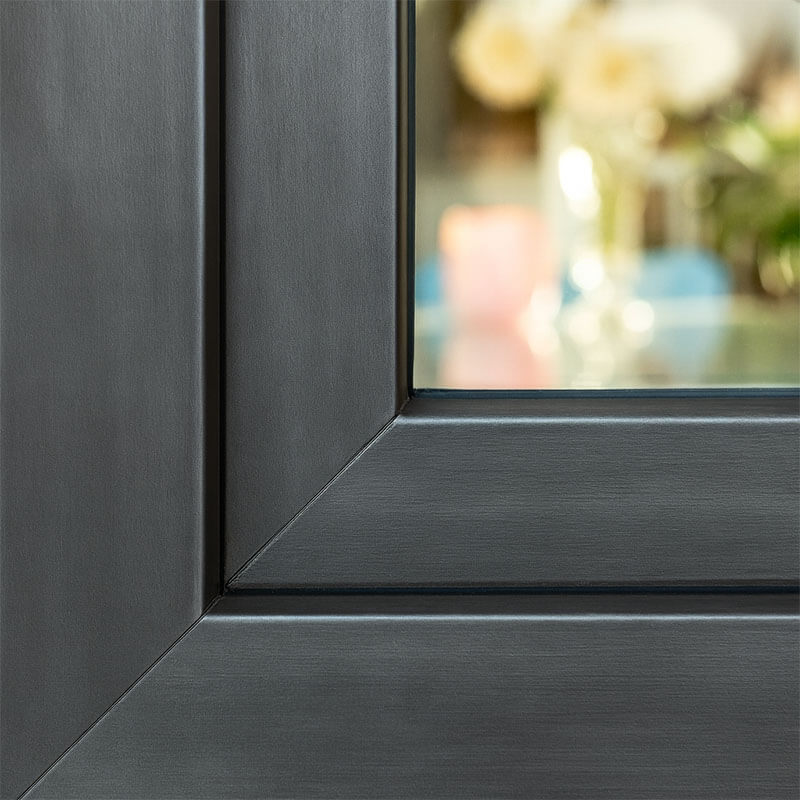 Fenster-Dekorfolien in Metalloptik