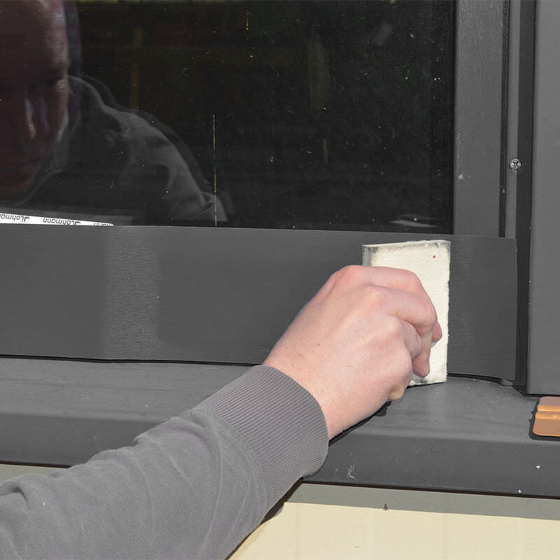 Montageanleitung Schritt 2 Anbringen der Folie